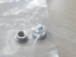 Shimano Kettenleitblechschraube Für FD-7700